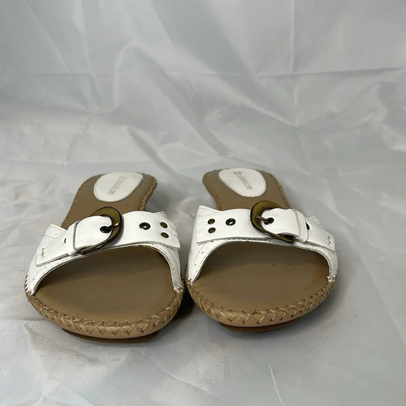 NATURALIZER Ellen Kitten Heel Buckle Banded Slide Sandal White Genuine Leather 7 - Picture 5 of 11